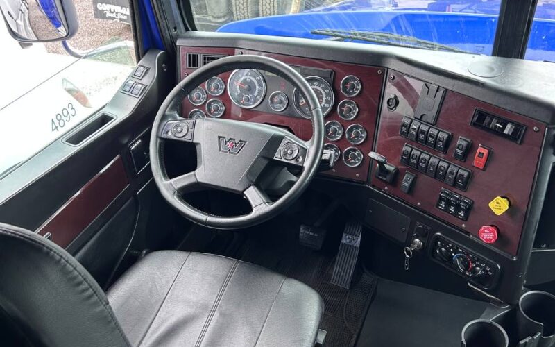 2022 WESTERN STAR 5700XE 505HP 5700xe